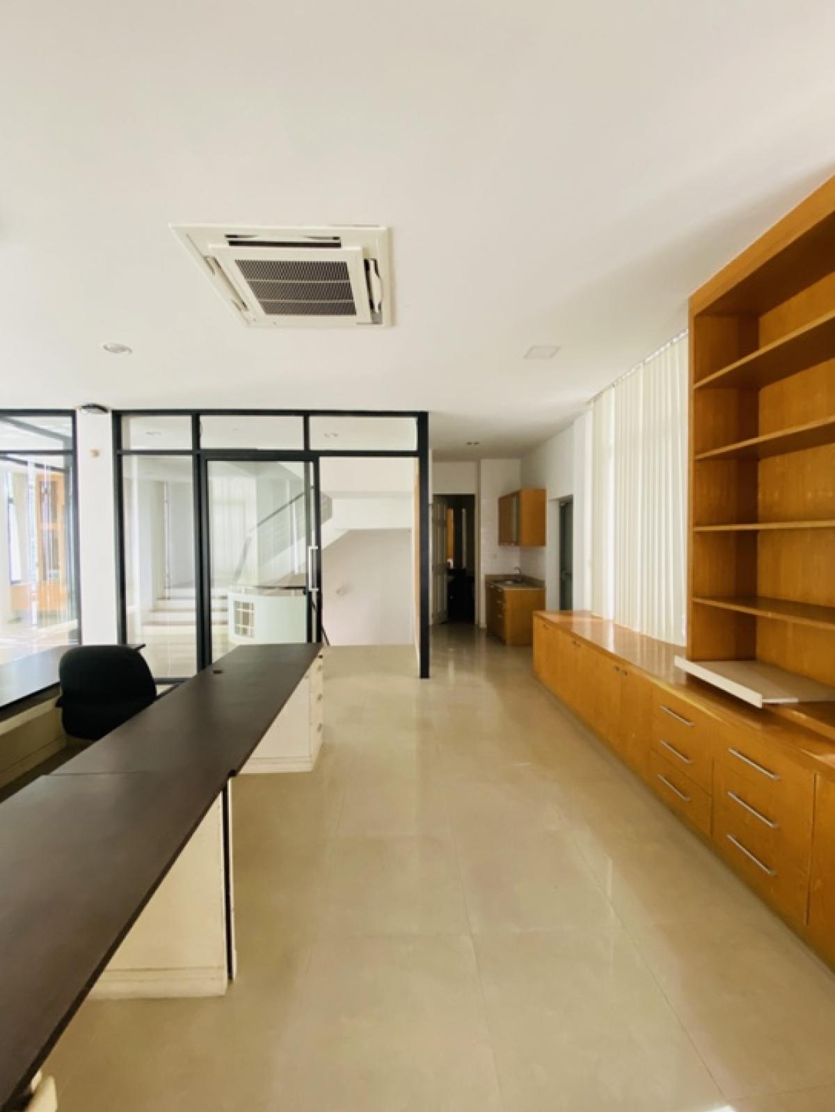 ให้เช่าโฮมออฟฟิศบางนา แบริ่ง ลาซาล : กลางกรุงออฟฟิศปาร์คบางนา✨ รีโนเวทใหม่ พร้อมเข้าอยู่ ให้เช่า โฮมออฟฟิศสุดหรู 