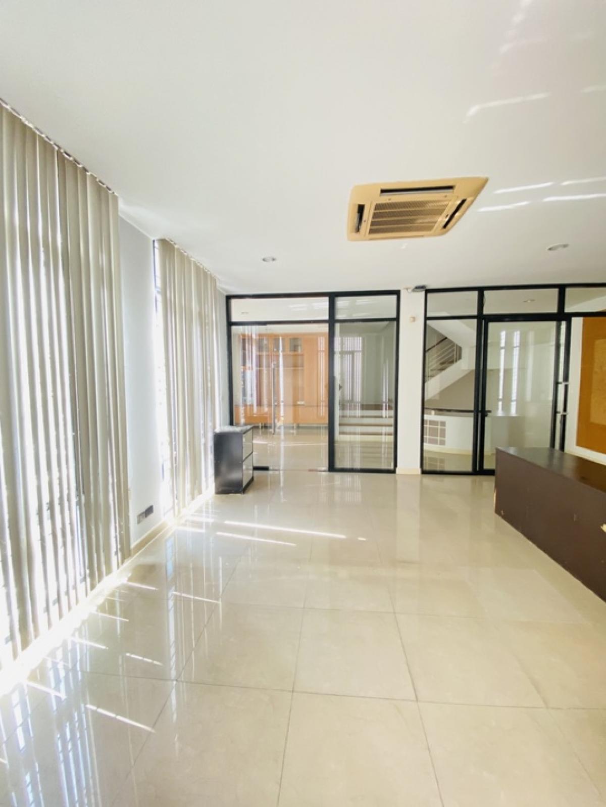 ให้เช่าโฮมออฟฟิศบางนา แบริ่ง ลาซาล : กลางกรุงออฟฟิศปาร์คบางนา✨ รีโนเวทใหม่ พร้อมเข้าอยู่ ให้เช่า โฮมออฟฟิศสุดหรู 