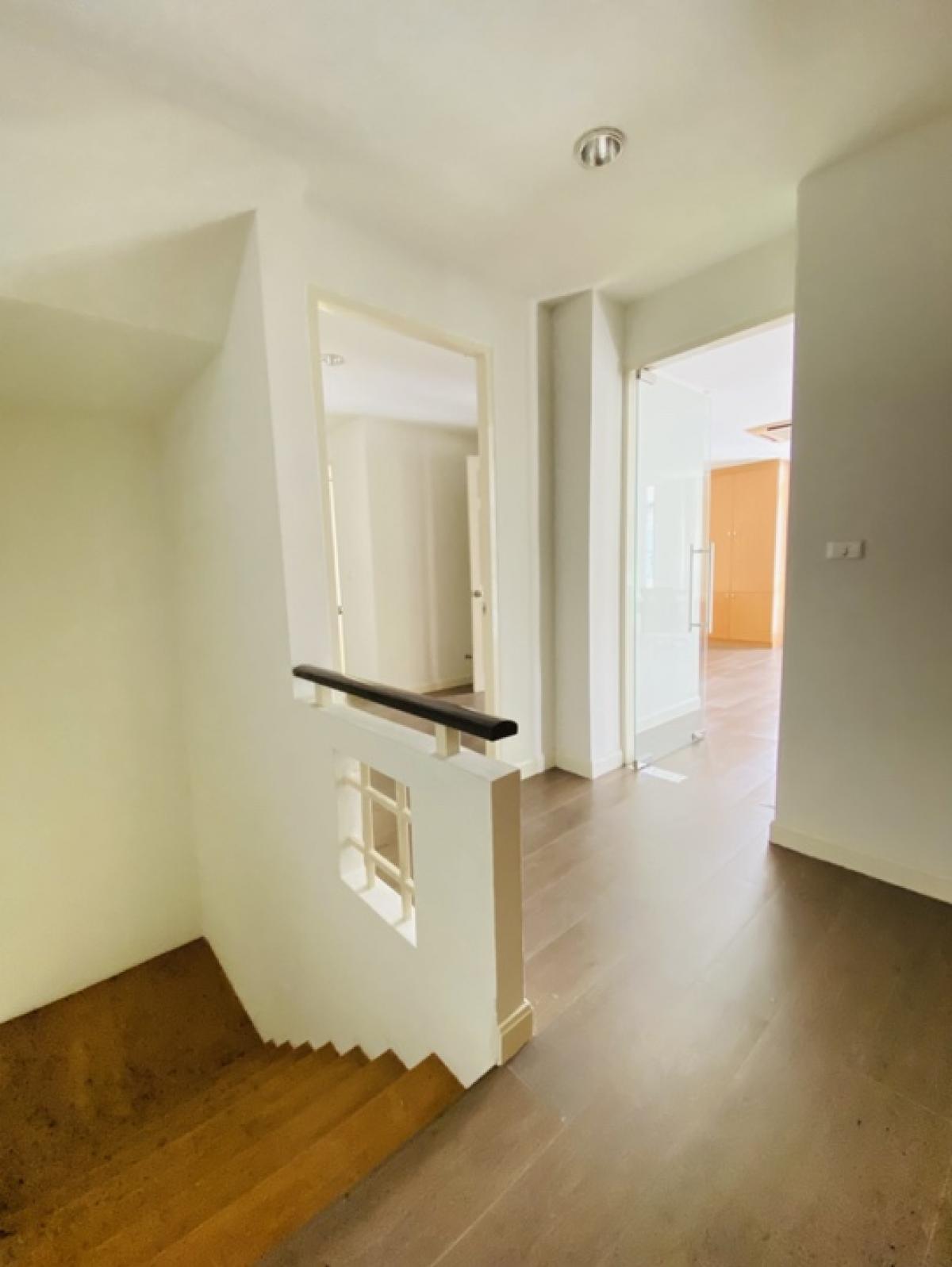 ให้เช่าโฮมออฟฟิศบางนา แบริ่ง ลาซาล : กลางกรุงออฟฟิศปาร์คบางนา✨ รีโนเวทใหม่ พร้อมเข้าอยู่ ให้เช่า โฮมออฟฟิศสุดหรู 