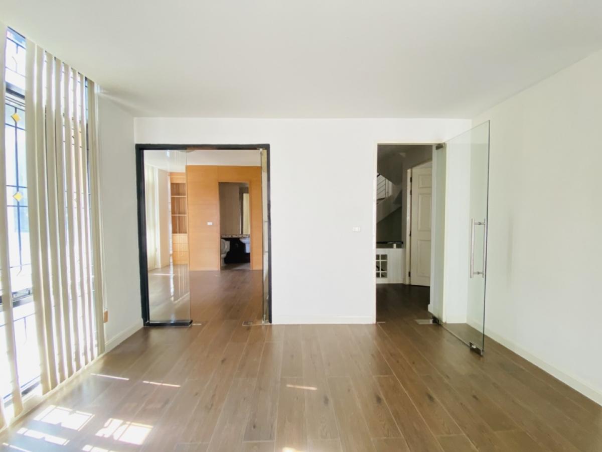 ให้เช่าโฮมออฟฟิศบางนา แบริ่ง ลาซาล : กลางกรุงออฟฟิศปาร์คบางนา✨ รีโนเวทใหม่ พร้อมเข้าอยู่ ให้เช่า โฮมออฟฟิศสุดหรู 