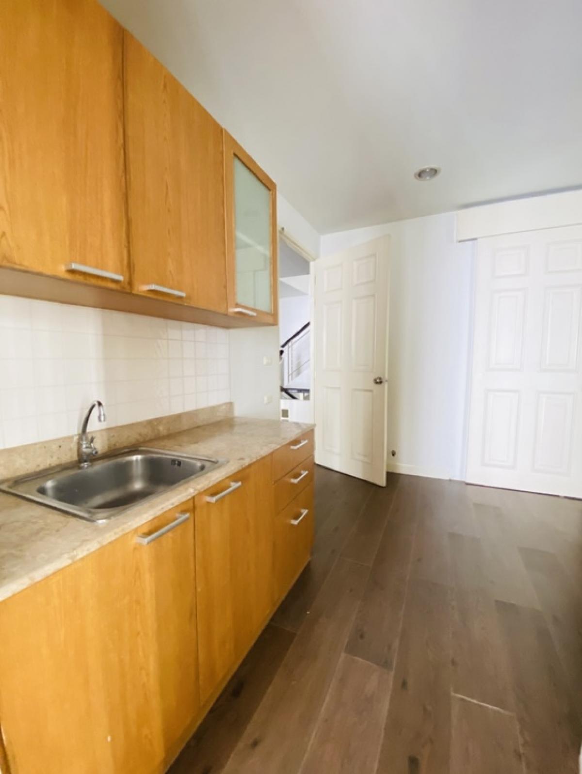 ให้เช่าโฮมออฟฟิศบางนา แบริ่ง ลาซาล : กลางกรุงออฟฟิศปาร์คบางนา✨ รีโนเวทใหม่ พร้อมเข้าอยู่ ให้เช่า โฮมออฟฟิศสุดหรู 