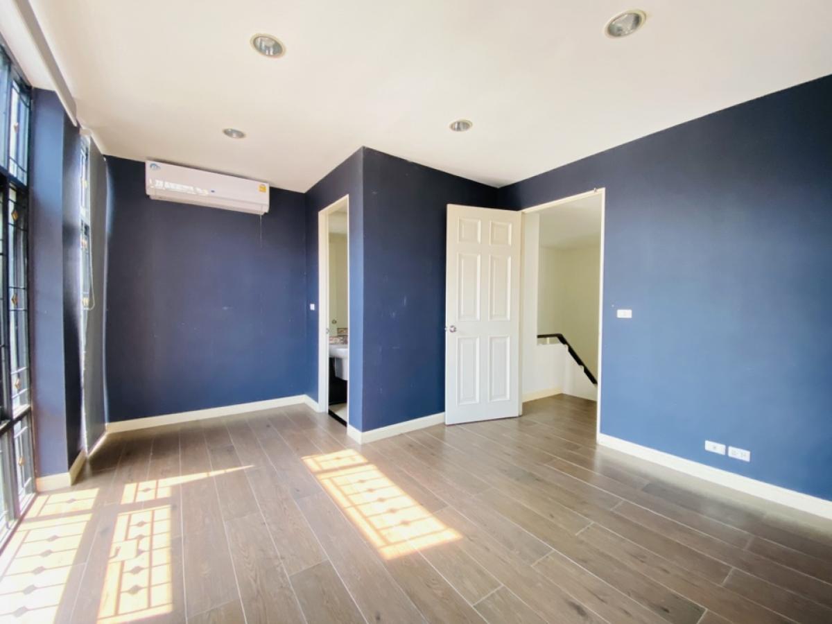 ให้เช่าโฮมออฟฟิศบางนา แบริ่ง ลาซาล : กลางกรุงออฟฟิศปาร์คบางนา✨ รีโนเวทใหม่ พร้อมเข้าอยู่ ให้เช่า โฮมออฟฟิศสุดหรู 