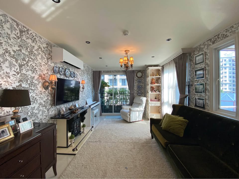 For RentCondoSukhumvit, Asoke, Thonglor : 2bedrooms 85 sq.m for rent at Serene Place Sukhumvit 24 🔥 Near BTS Phrom Phong 🔥