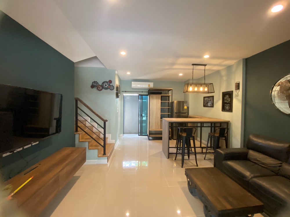For SaleTownhomePathum Thani,Rangsit, Thammasat : For sale or rent, 2-storey townhouse, 2 bedrooms, 2 bathrooms, 2 parking spaces, 110 sq m, Soi 1, beginning of project, has an electric car charger in the house, Verve Village, Tiwanon-Rangsit, price 15,000/month, selling for 2.89 million baht.