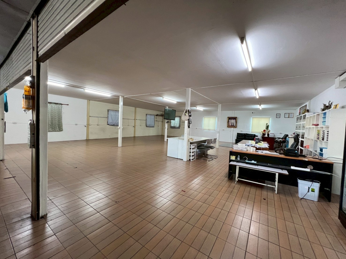 For SaleWarehouseBang kae, Phetkasem : Warehouse for sale Phetkasem 114, size 261.5 square wah, 15.9 million (negotiable)