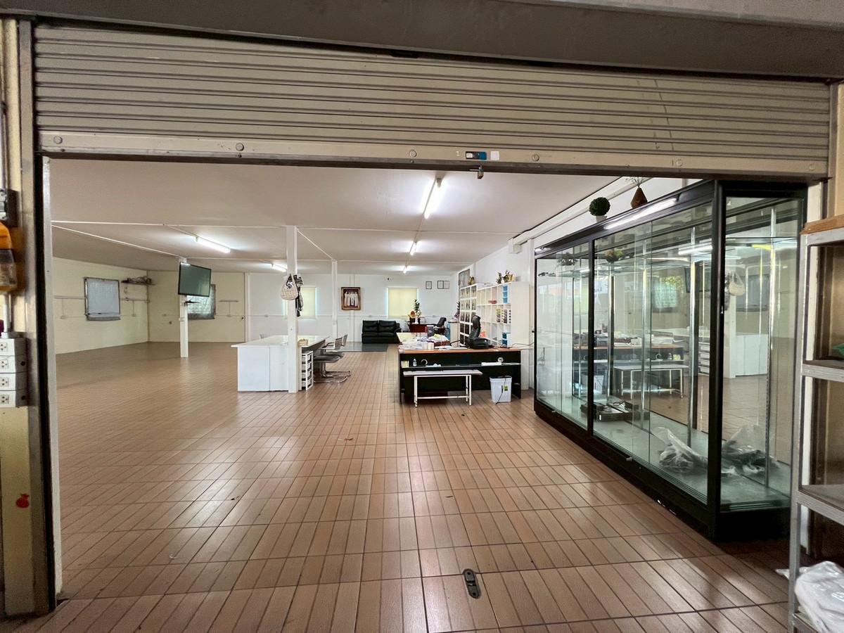 For SaleWarehouseBang kae, Phetkasem : Warehouse for sale Phetkasem 114, size 261.5 square wah, 15.9 million (negotiable)