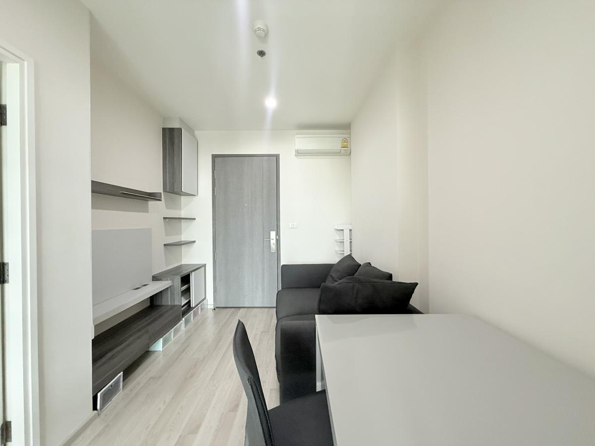 ขายคอนโดพระราม 3 สาธุประดิษฐ์ : 03/04/2026, รวมค่าโอนคอนโดหรูใจกลางรัชดา ใกล้ MRT ห้วยขวาง เริ่ม 3.32 ลบ.เท่านั้น! 
Centric Ratchada-Huai Khwang 1 ห้องนอน พร้อมอยู่ทันที! 0642748883