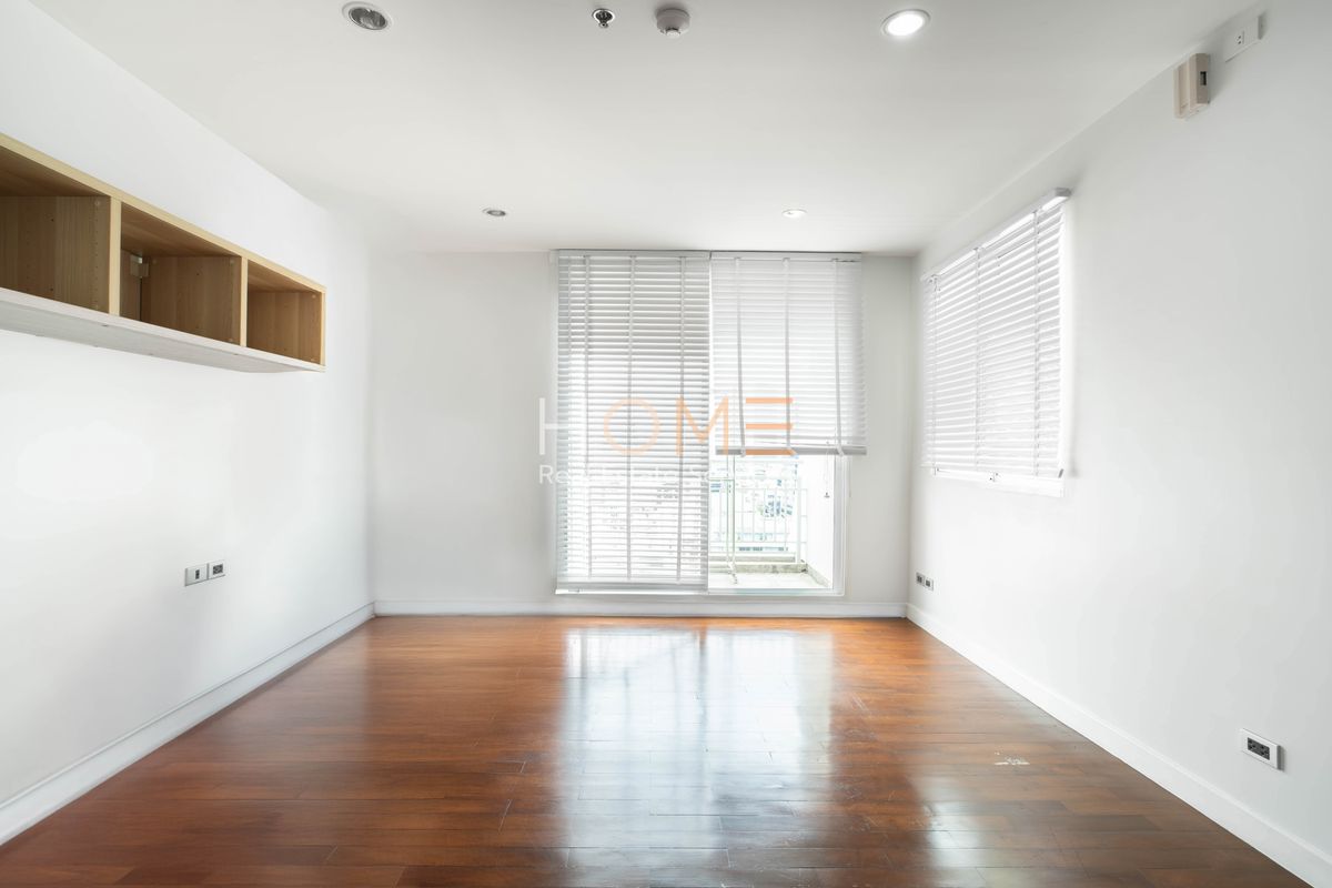 ขายคอนโดสีลม ศาลาแดง บางรัก : ใกล้ BTS สุรศักดิ์ เพียง 100 ม. ✨ Baan Siri Silom / 2 Bedrooms (FOR SALE), บ้าน สิริ สีลม / 2 ห้องนอน (ขาย) PT050