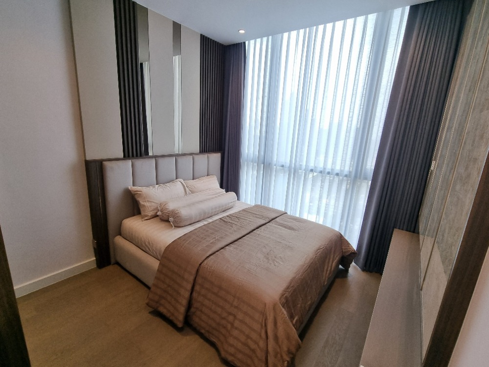 For RentCondoSathorn, Narathiwat : Experience the Pinnacle of Urban Living | Luxury 3-Bedroom at Supalai Icon Sathorn for Rent