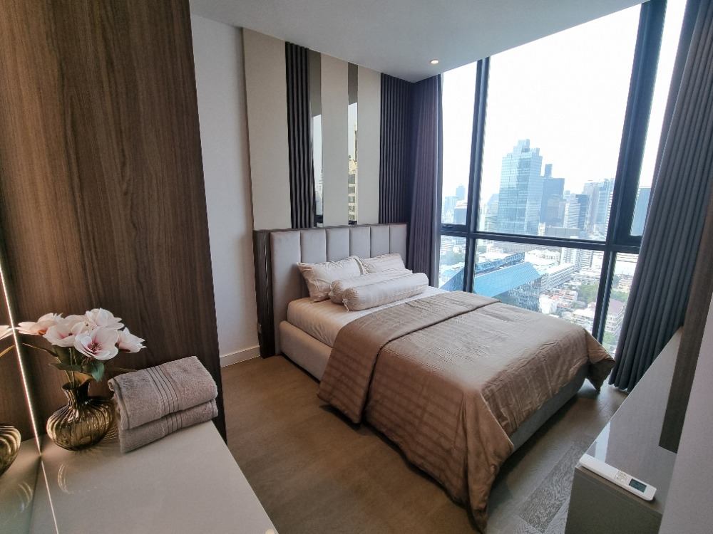 For RentCondoSathorn, Narathiwat : Experience the Pinnacle of Urban Living | Luxury 3-Bedroom at Supalai Icon Sathorn for Rent