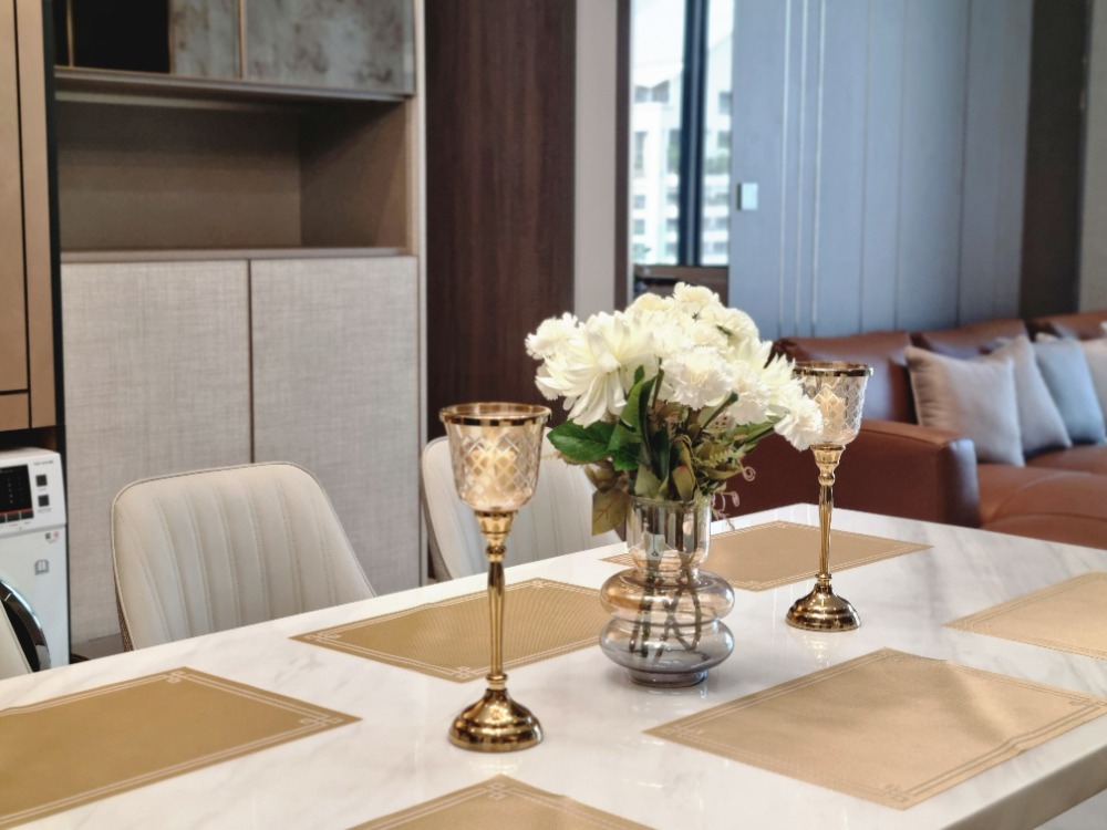 For RentCondoSathorn, Narathiwat : Experience the Pinnacle of Urban Living | Luxury 3-Bedroom at Supalai Icon Sathorn for Rent