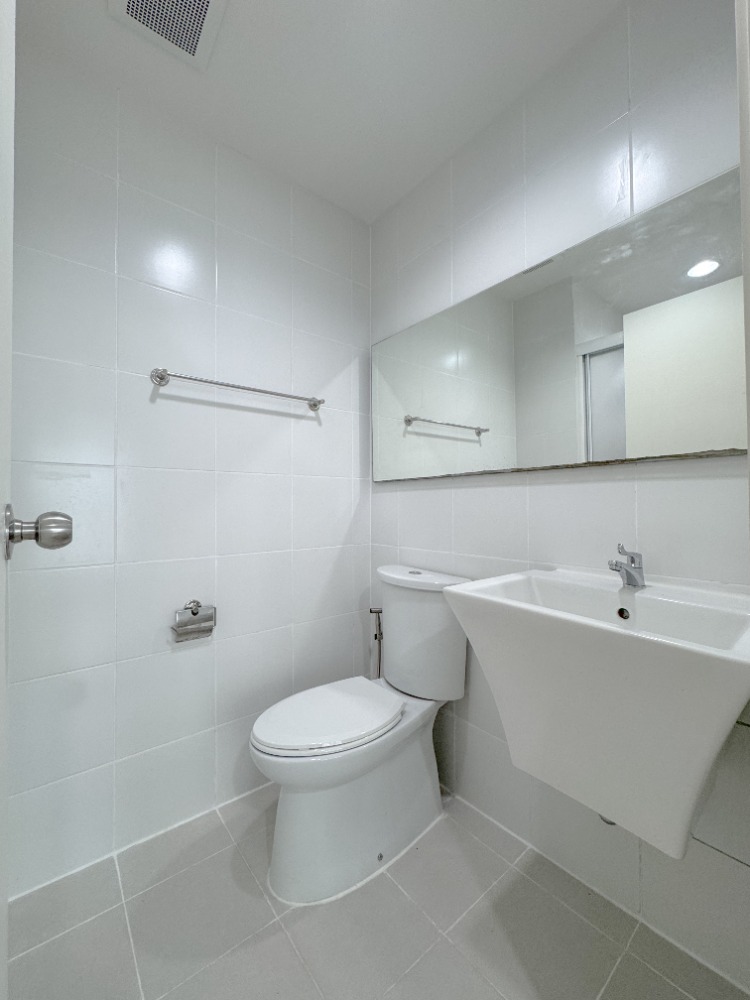 For SaleCondoChaengwatana, Muangthong : For sale!! Aspire Ngamwongwan Condo, best price in the project, fully furnished and ready to move in