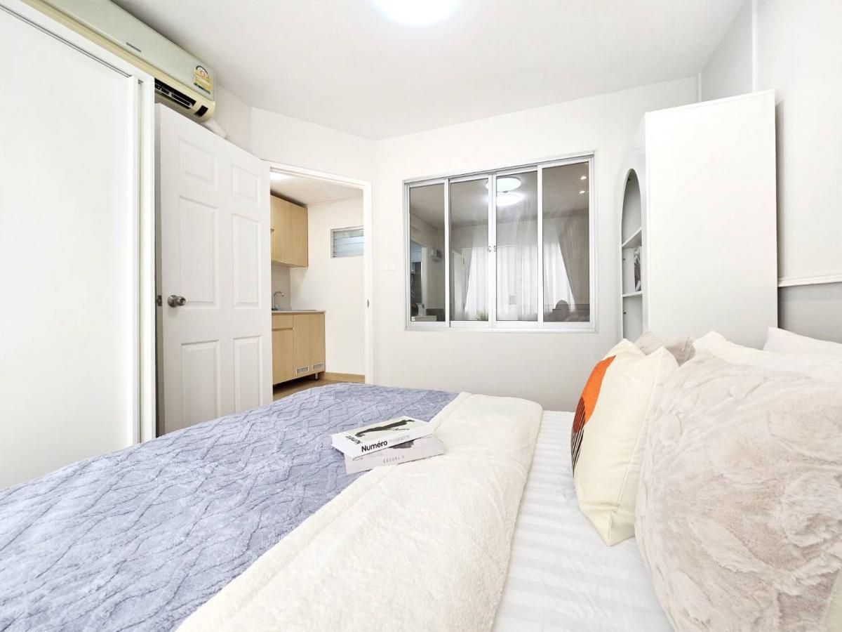 ขายคอนโดรามคำแหง หัวหมาก : ค่าเช่าเดือนละหลายพัน แป๊บเดียวก็หายไป แต่ถ้าจ่ายเท่ากันแล้วได้เป็นเจ้าของเองดีกว่าไหม? ✨️ลุมพินี คอนโดทาวน์ บดินทร์เดชา-รามคำแหง (Lumpini CondoTown Bodindecha-Ramkhamhaeng)✨️ พร้อมให้คุณมีบ้านเป็นของตัวเอง ในราคาที่คุ้มกว่าเช่า 💸