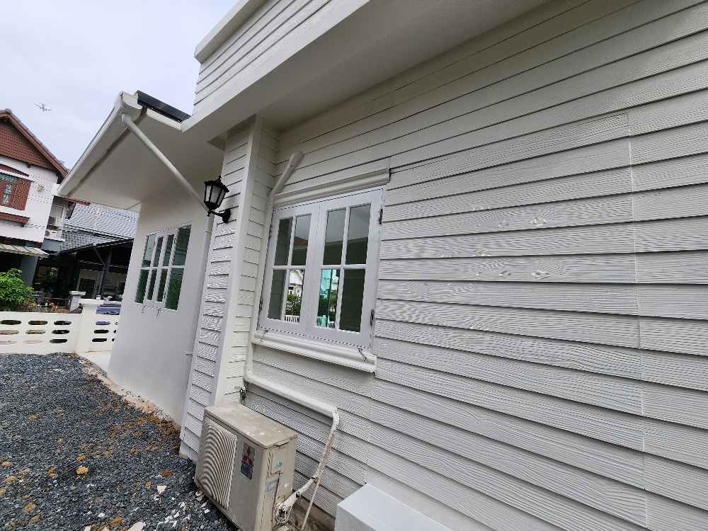 ขายบ้านสมุทรปราการ สำโรง : ขายด่วน หมู่บ้าน Vararom Lakeview : วรารมย์ เลควิลล์ บ้านเดียว ส่วนกลางทะเลสาบ