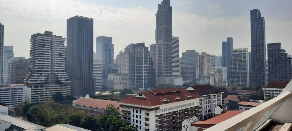 For SaleCondoSukhumvit, Asoke, Thonglor : LTHC11549- Ruamjai Height FOR SALE Size 149 sqm. 3 beds 2 baths Near BTS Nana Station ONLY 13.8 MB