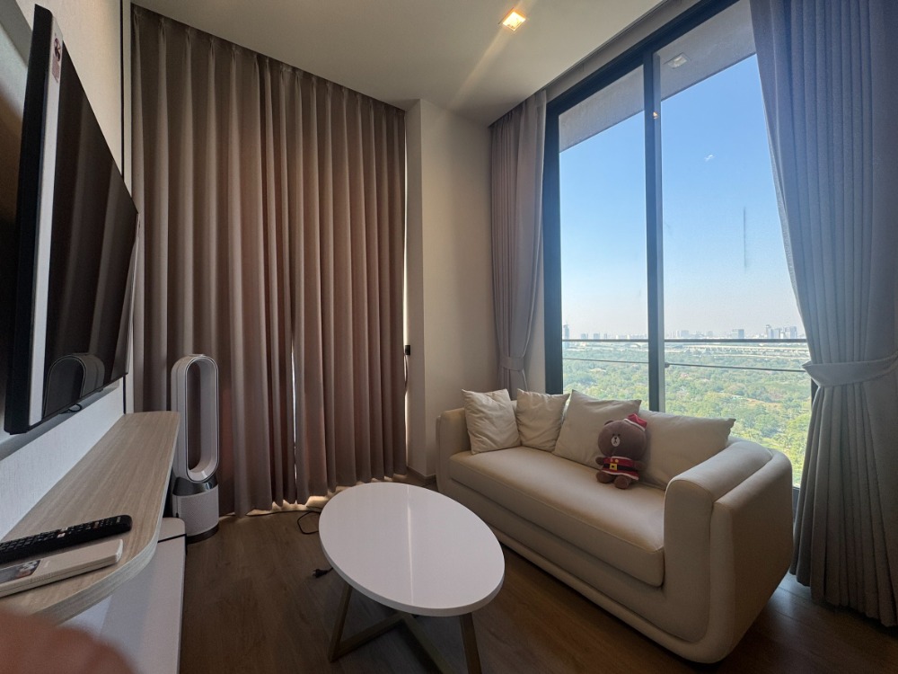 For SaleCondoLadprao, Central Ladprao : Urgent sale!! The Clover Park Residence, 2 bedrooms, 1 bathroom, 50 square meters, high floor, garden view, fully furnished