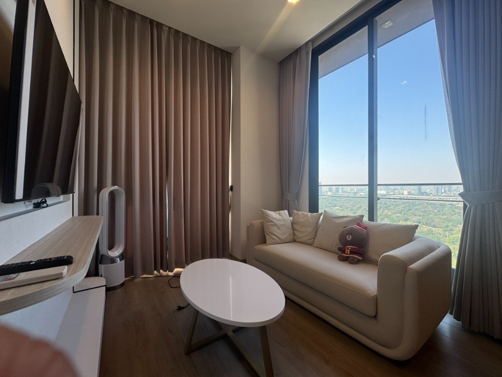 For SaleCondoLadprao, Central Ladprao : Urgent sale!! The Clover Park Residence, 2 bedrooms, 1 bathroom, 50 square meters, high floor, garden view, fully furnished