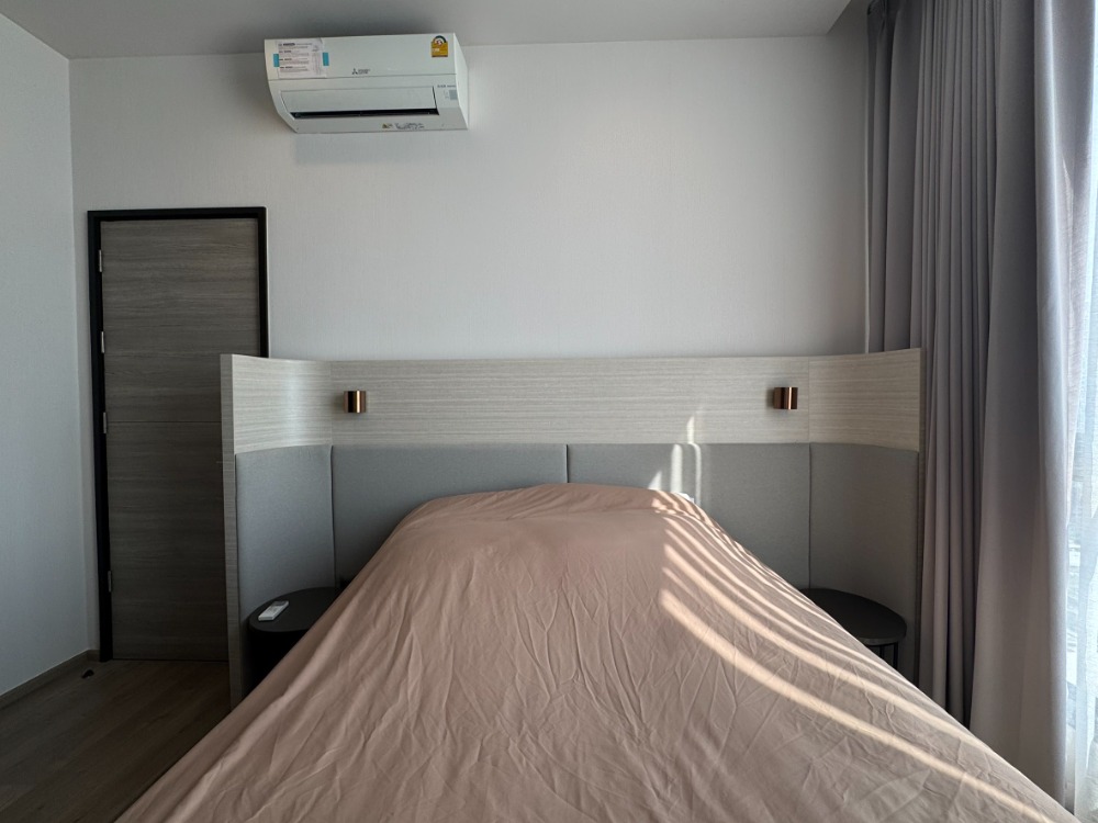 For SaleCondoLadprao, Central Ladprao : Urgent sale!! The Clover Park Residence, 2 bedrooms, 1 bathroom, 50 square meters, high floor, garden view, fully furnished