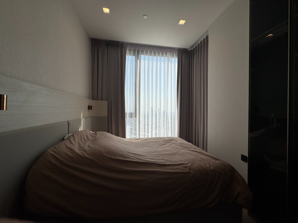 For SaleCondoLadprao, Central Ladprao : Urgent sale!! The Clover Park Residence, 2 bedrooms, 1 bathroom, 50 square meters, high floor, garden view, fully furnished