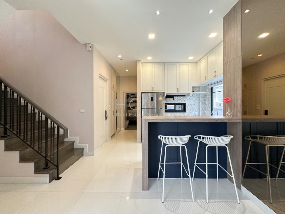 ขายบ้านพระราม 5 ราชพฤกษ์ บางกรวย : บ้านเดี่ยว บางกอก บูเลอวาร์ด สาทร - ปิ่นเกล้า 2 / 4 ห้องนอน (ขาย), Bangkok Boulevard Sathorn - Pinklao 2 / Detached House 4 Bedrooms (FOR SALE) BALL131