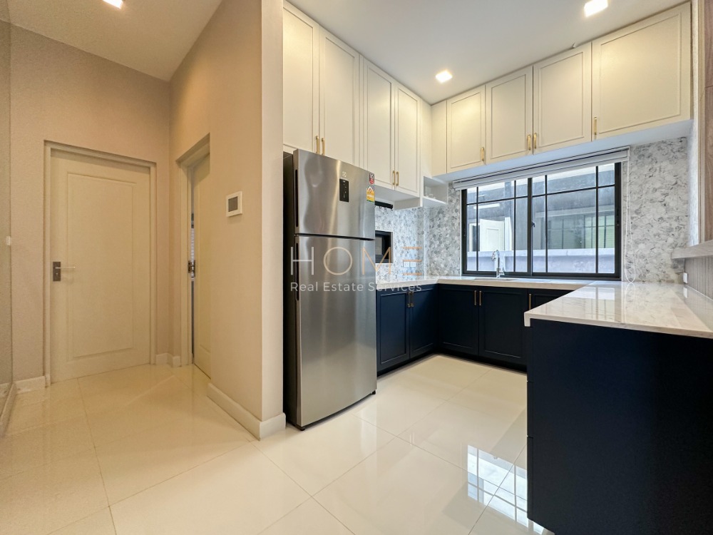 ขายบ้านพระราม 5 ราชพฤกษ์ บางกรวย : บ้านเดี่ยว บางกอก บูเลอวาร์ด สาทร - ปิ่นเกล้า 2 / 4 ห้องนอน (ขาย), Bangkok Boulevard Sathorn - Pinklao 2 / Detached House 4 Bedrooms (FOR SALE) BALL131