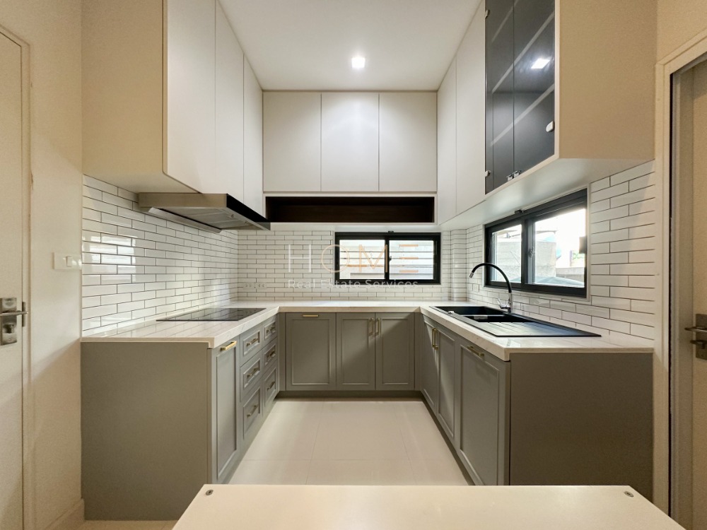 ขายบ้านพระราม 5 ราชพฤกษ์ บางกรวย : บ้านเดี่ยว บางกอก บูเลอวาร์ด สาทร - ปิ่นเกล้า 2 / 4 ห้องนอน (ขาย), Bangkok Boulevard Sathorn - Pinklao 2 / Detached House 4 Bedrooms (FOR SALE) BALL131