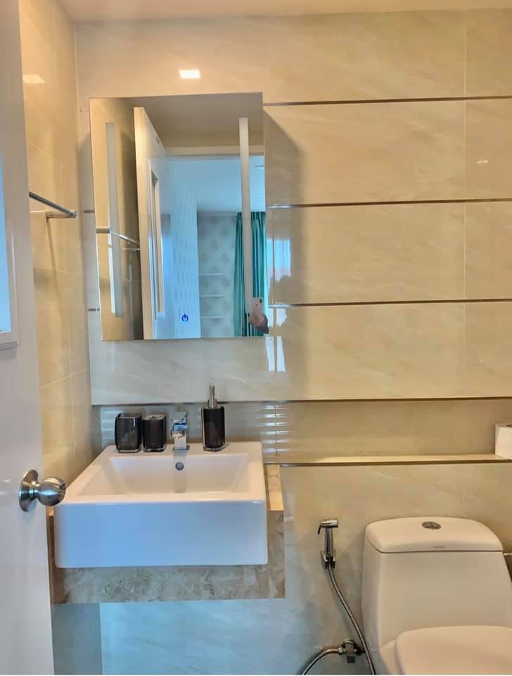 ขายคอนโดอ่อนนุช อุดมสุข : วิวสระ ห้องสวยตรงปกเฟอร์ฯครบ⭐The Light New York (เดอะ ไลท์ นิวยอร์ค)