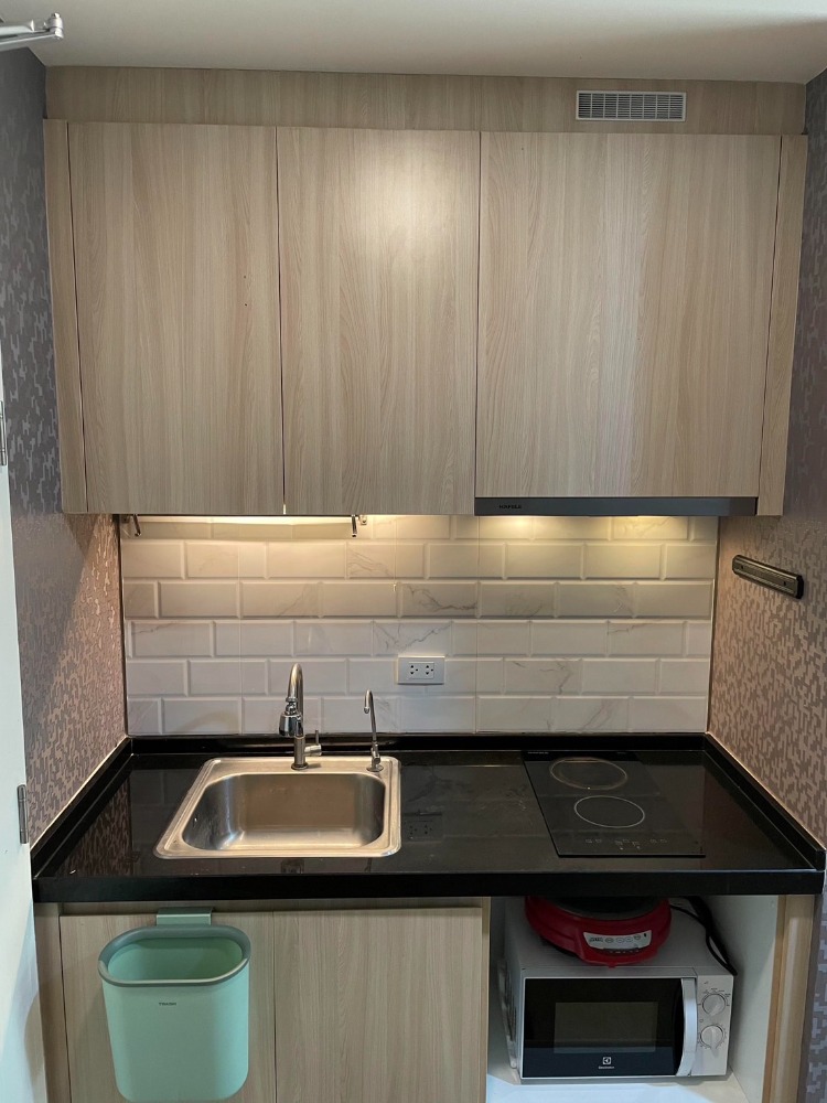 ขายคอนโดอ่อนนุช อุดมสุข : วิวสระ ห้องสวยเฟอร์ฯครบ⭐The Light New York (เดอะ ไลท์ นิวยอร์ค)