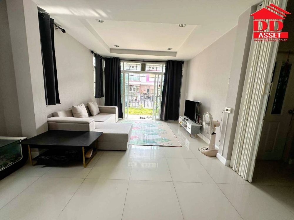 ให้เช่าบ้านพระราม 2 บางขุนเทียน : For Rent / For Sale บ้านเดี่ยว 2 ชั้น โครงการ เทรนดี้ธารา พระราม2 (Trendy Tara Rama2) ใกล้ เซ็นทรัลพระราม2 รหัส : H8149