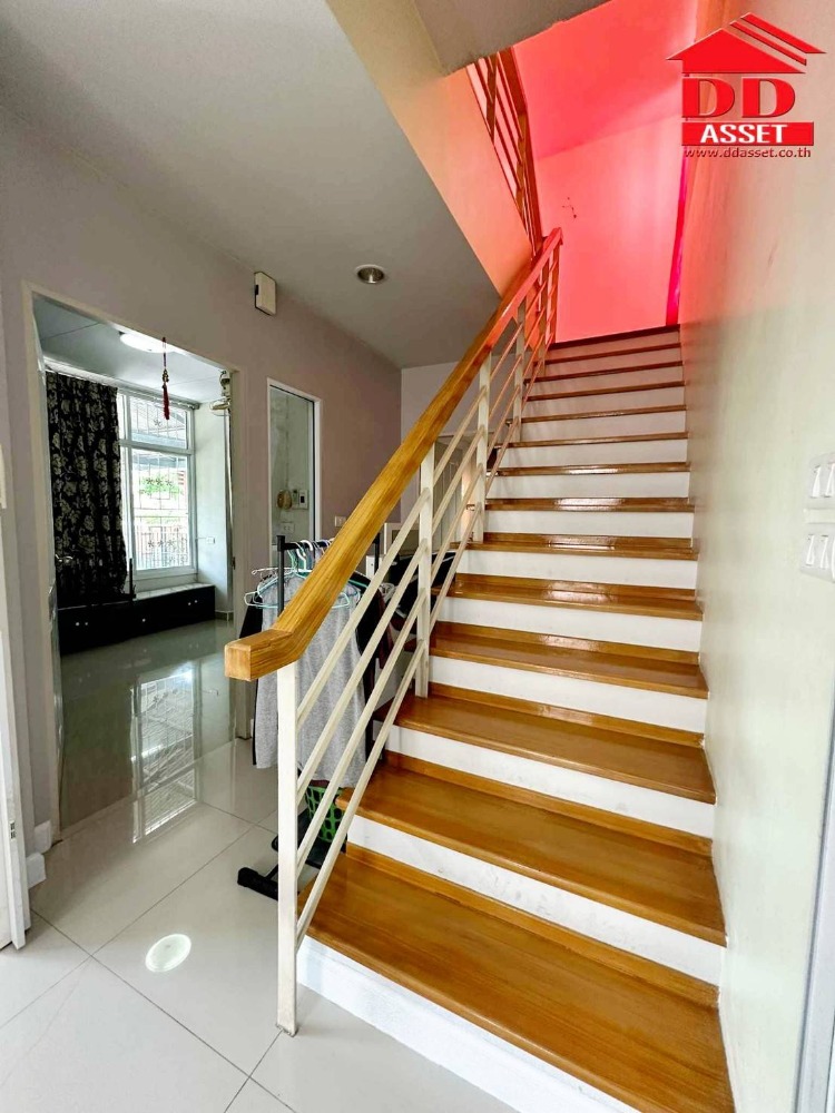 ให้เช่าบ้านพระราม 2 บางขุนเทียน : For Rent / For Sale บ้านเดี่ยว 2 ชั้น โครงการ เทรนดี้ธารา พระราม2 (Trendy Tara Rama2) ใกล้ เซ็นทรัลพระราม2 รหัส : H8149