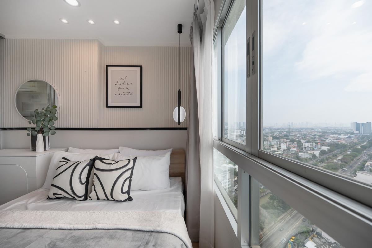 For SaleCondoBang Sue, Wong Sawang, Tao Pun : 🎀 New decoration room 🎁 Electrical appliances with a lot of furniture. 😎 There are shuttle bus 𝐵𝑇𝑆 Morchit and 𝑀𝑅𝑇 Bang Sue