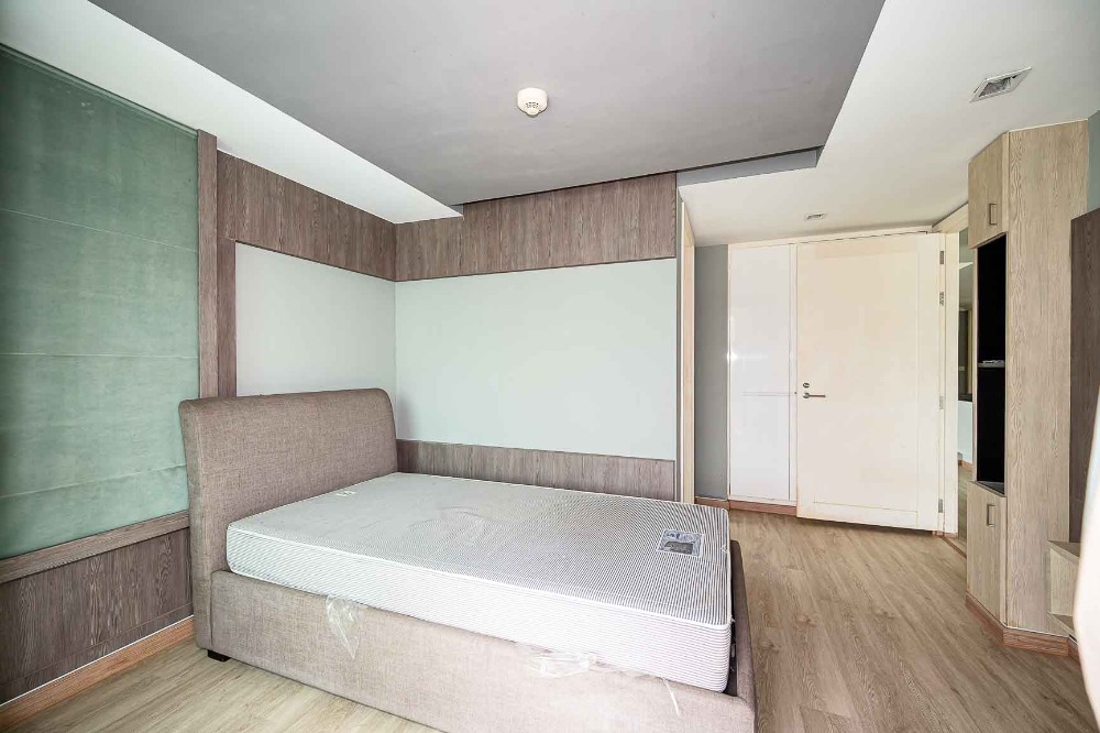 For SaleCondoWitthayu, Chidlom, Langsuan, Ploenchit : 📢 Urgent sale, Preen by Sansiri I Preen by Sansiri, 3 bedrooms, area 144 sq m. Contact 📲 093-616-4456 (Sales Department)