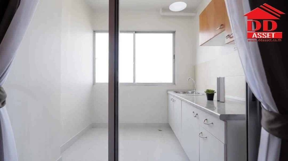 For SaleCondoPattanakan, Srinakarin : For Sale Supalai Park Srinakarin, next to the Yellow Line, Sri Udom Station, property code: C8276