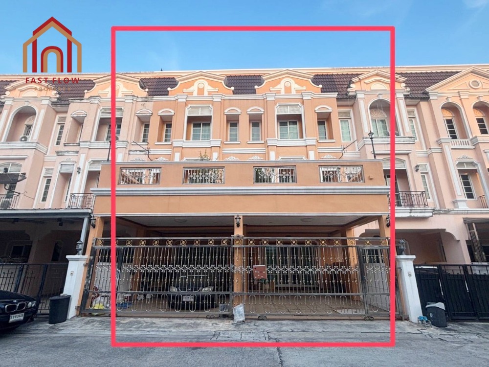 For SaleTownhomeThaphra, Talat Phlu, Wutthakat : For sale: 2 townhouse units, Urban Sathorn (Marcopolo Villa), Ratchaphruek Road, Modern Simplicity style, in a good location, near BTS, MRT Bang Wa Station.