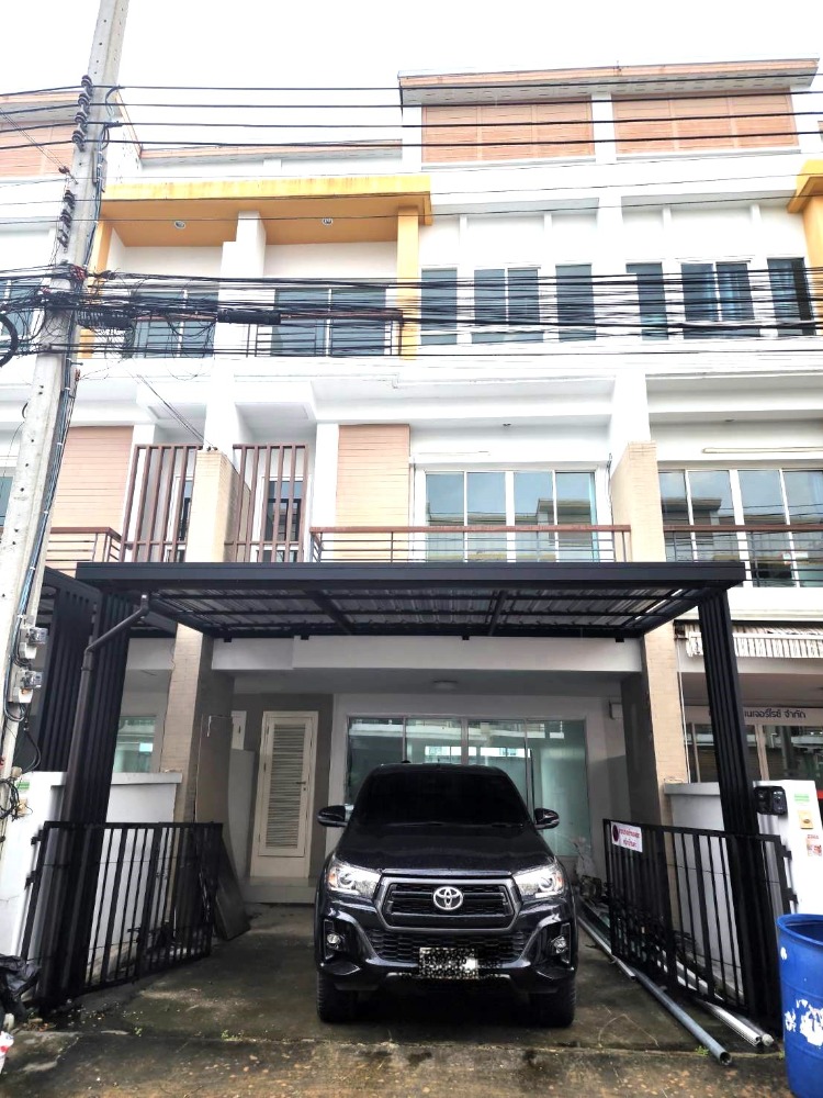 ขายโฮมออฟฟิศเกษตร นวมินทร์ ลาดปลาเค้า : ขายทาวน์โฮม 3 ชั้นหมู่บ้านภณาสิริ เรสซิเด้นซ์ เกษตร-นวมินทร์ ใกล้ BTS ทางพิเศษฉลองรัช เขตลาดพร้าว กรุงเทพมหานคร 10230