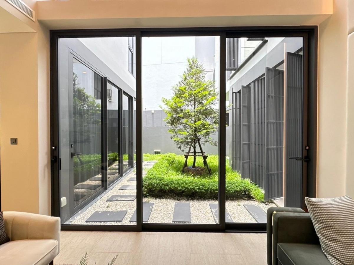 ให้เช่าบ้านพัฒนาการ ศรีนครินทร์ : Pool Villa For Rent  (516 sqm.)