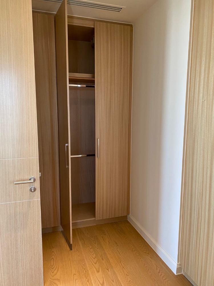 For SaleCondoWongwianyai, Charoennakor : ✨For sale✨ Magnolia Waterfront Residences Condo, Super luxury Duplex room, world-class standard, luxurious and elegant on the riverside.