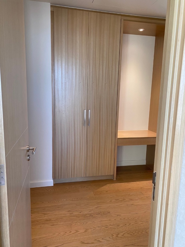 For SaleCondoWongwianyai, Charoennakor : ✨For sale✨ Magnolia Waterfront Residences Condo, Super luxury Duplex room, world-class standard, luxurious and elegant on the riverside.