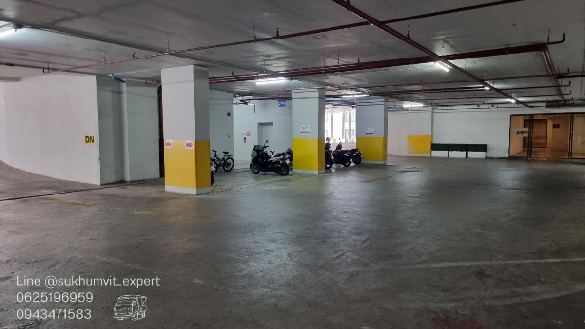 For RentRetail SpaceSukhumvit, Asoke, Thonglor : BTS Asoke Nana for rent, space, cheap price, 300 square meters, price 800 baht per square meter, suitable for a restaurant, service business