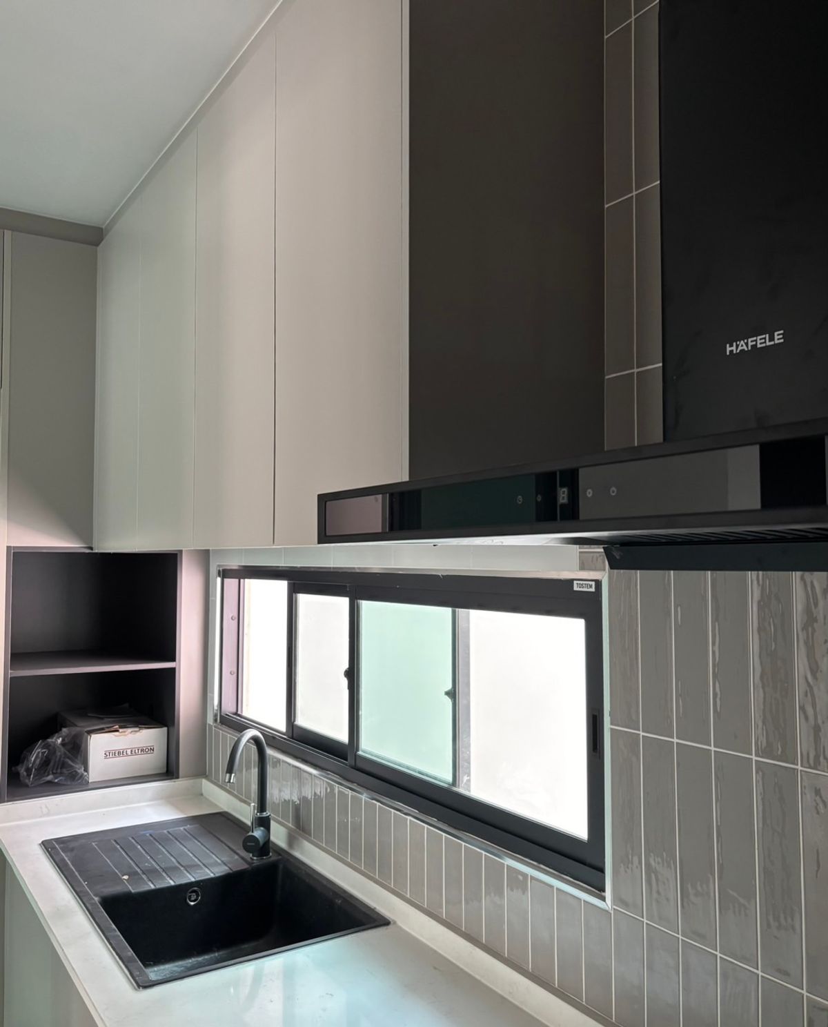 For SaleTownhomeSapankwai,Jatujak : 📢👇 Newly built 3 and a half story house. With elevator in the house Ready to move in February 2025, near BTS, convenient travel on many routes, near Chatuchak Park, Central Lat Phrao, can make an appointment to view *reference picture*