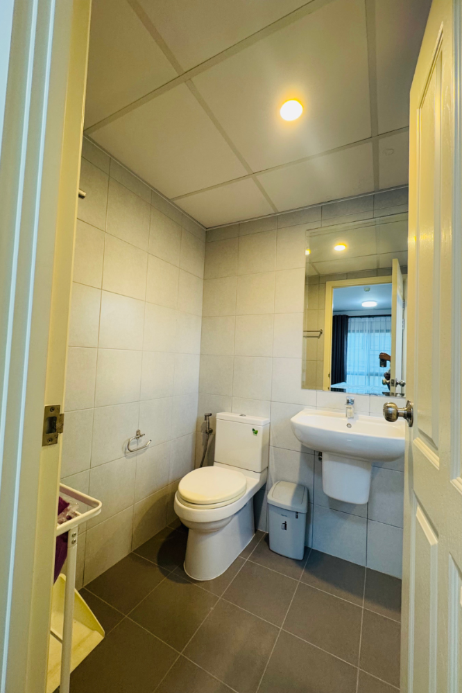 For SaleCondoBangna, Bearing, Lasalle : Selling below cost appraisal, Supalai City Resort Bearing Station, Sukhumvit 105, corner room, ready to move in