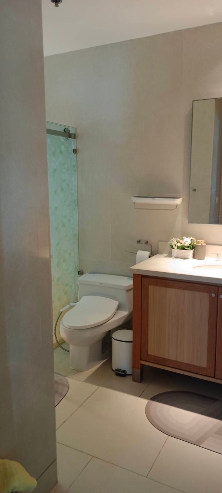 For SaleCondoSukhumvit, Asoke, Thonglor : For sale Condo The Emporio place 24 high floor (S03-1560)