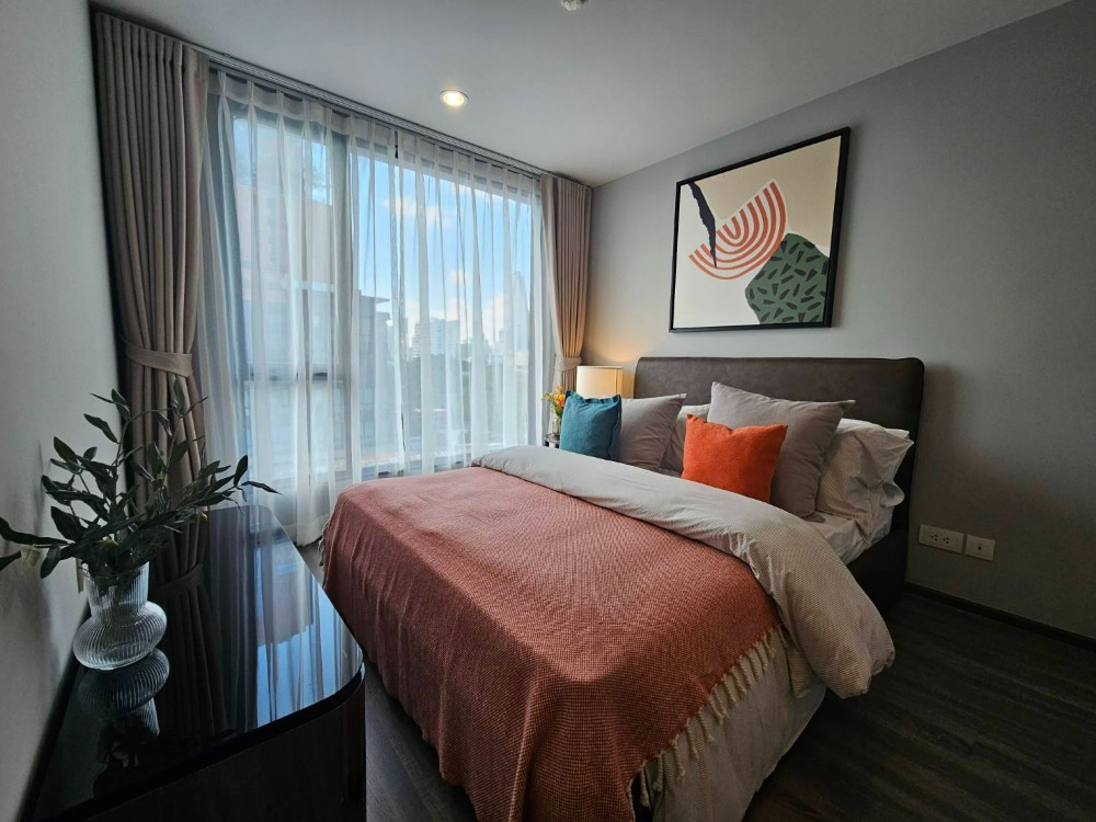 For SaleCondoSukhumvit, Asoke, Thonglor : 1 bed Ideo Mobi Sukhumvit 40, close to BTS Ekkamai station and able to access both Sukhumvit and Rama 4