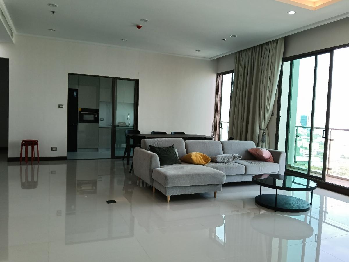 For RentCondoSukhumvit, Asoke, Thonglor : 3 bedroom 3 bathroom Supalai Oriental sukgumvit 39 for rent plz +66954760193