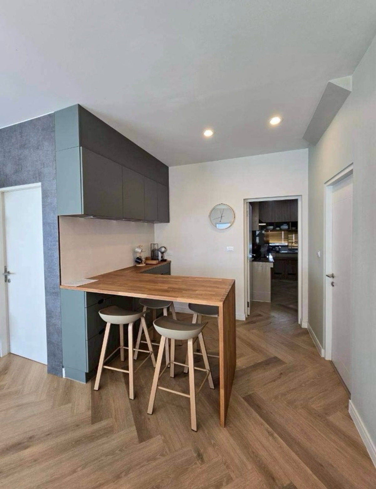 ให้เช่าบ้านพัฒนาการ ศรีนครินทร์ : ให้เช่า บ้านเดี่ยว Burasiri Pattanakarn 4 ห้องนอน Fully Furnished