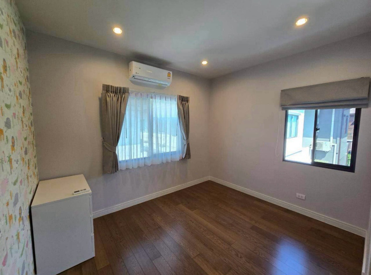 ให้เช่าบ้านพัฒนาการ ศรีนครินทร์ : ให้เช่า บ้านเดี่ยว Burasiri Pattanakarn 4 ห้องนอน Fully Furnished