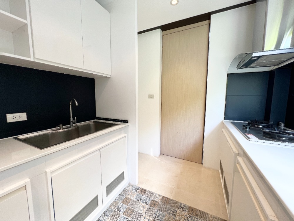 ขายทาวน์โฮมมีนบุรี-ร่มเกล้า : ขายทาวน์โฮมหรู เทพา รามคำแหง 118 (Dhepa Ramkhamhaeng 118) รีโนเวตใหม่ ใกล้โรงเรียนนานาชาติ  Ascot