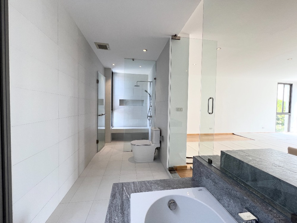 ขายทาวน์โฮมมีนบุรี-ร่มเกล้า : ขายทาวน์โฮมหรู เทพา รามคำแหง 118 (Dhepa Ramkhamhaeng 118) รีโนเวตใหม่ ใกล้โรงเรียนนานาชาติ  Ascot