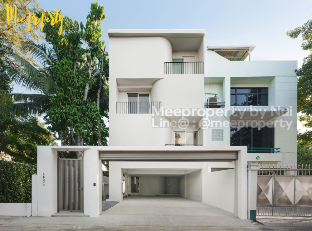 For SaleHome OfficeRatchadapisek, Huaikwang, Suttisan : For sale: Home office, Soi Ratchadaphisek 42 #Home office Ratchadaphisek Road Home Office Full Furnish - Size 63 square wah - Usable area 550 square meters ME-185