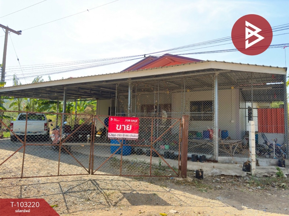 For SaleHouseNakhon Sawan : Single house for sale with land, area 2 ngan, Tak Fa, Nakhon Sawan